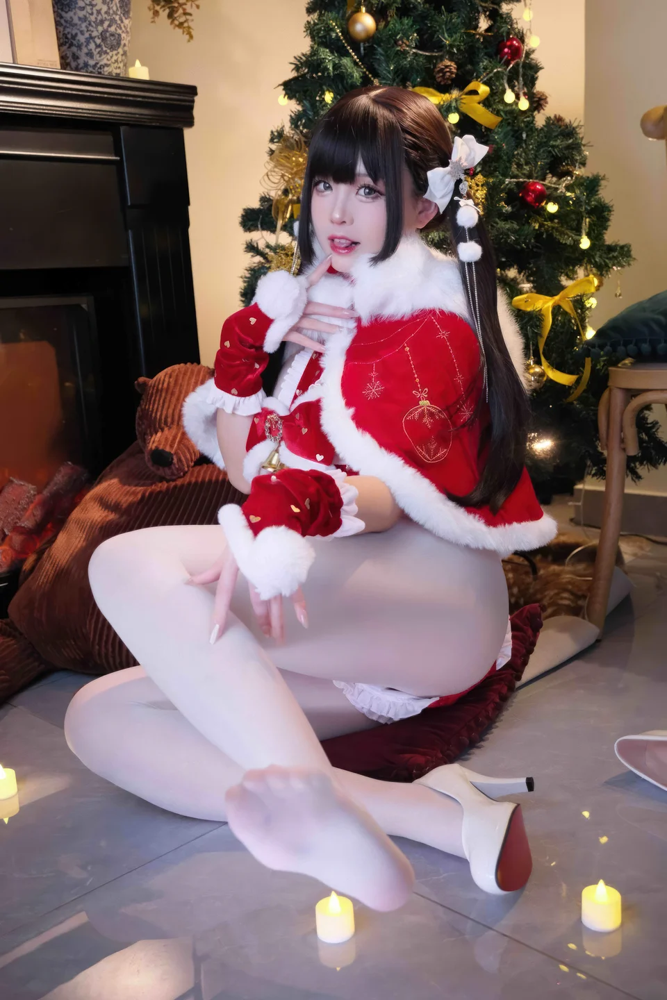 miko酱ww - 圣诞礼物 [25P-295MB] tg@simisebaisi 【丝足阁】011.webp